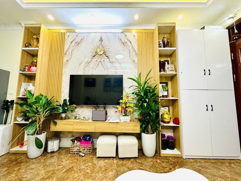 Bán nhà Bát Khối,Long Biên 5 tầng,30m oto đỗ cổng nhỉnh 5 tỷ - Ảnh 2